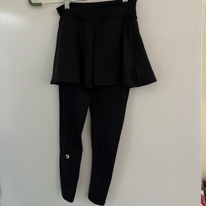 EUC donajo skort with attached leggings